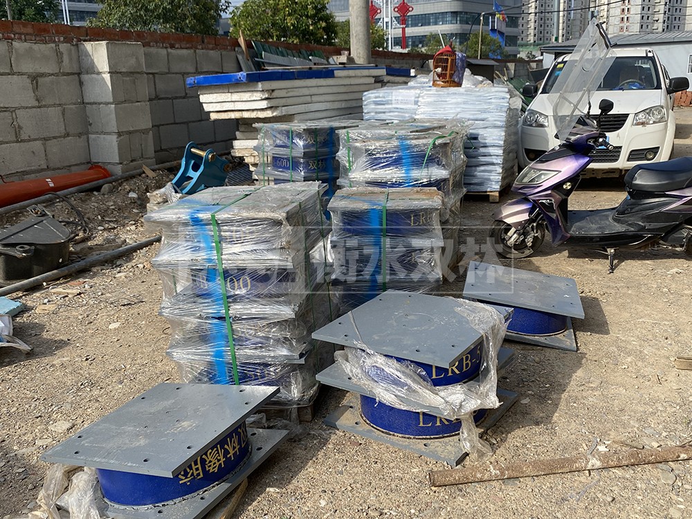 建筑圆形高阻尼隔震支座源头工厂