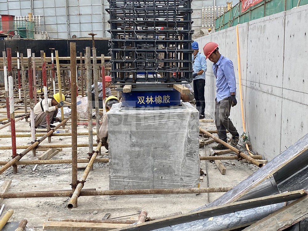 橡胶隔震支座LRB厂家电话